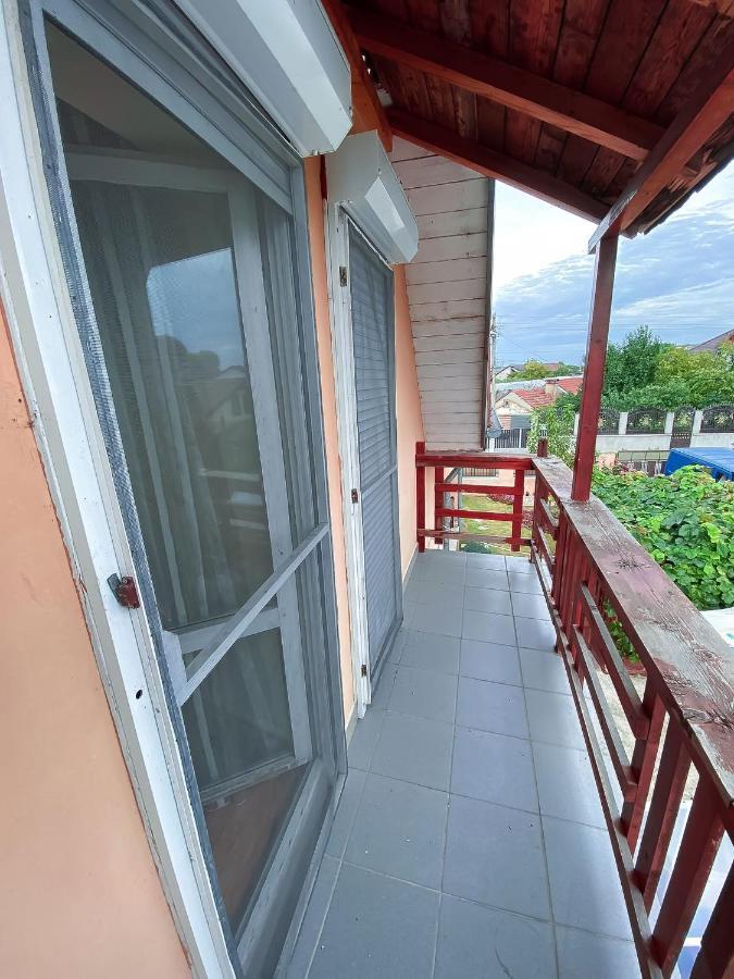 Cosy Bedroom For 2 With Balcony In A Family Villa Turnu Măgurele Zewnętrze zdjęcie